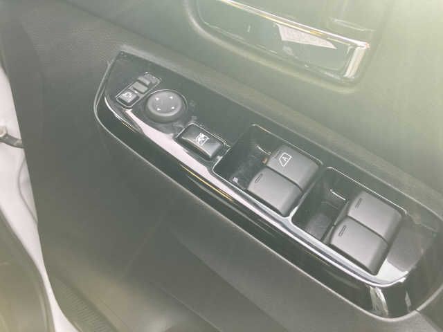 Nissan ROOX 2020-08 17085-7