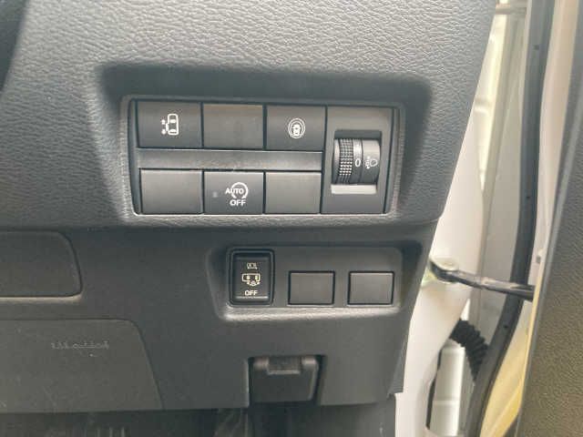 Nissan ROOX 2020-08 17085-3