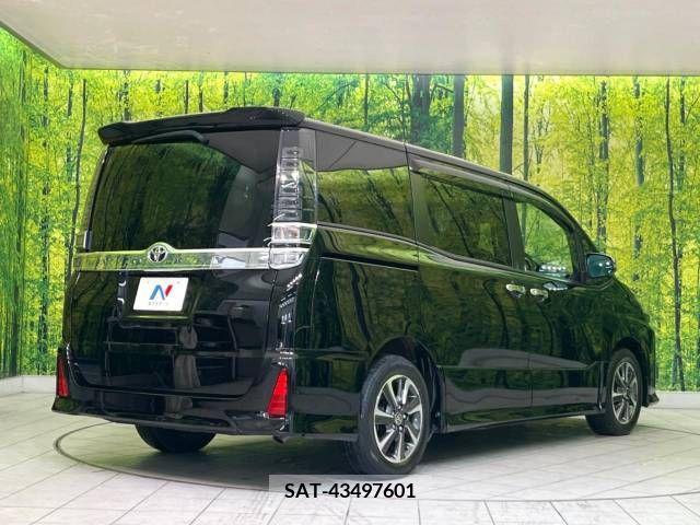 Toyota VOXY 2019-06 332325-17