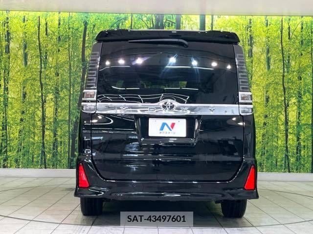 Toyota VOXY 2019-06 332325-15