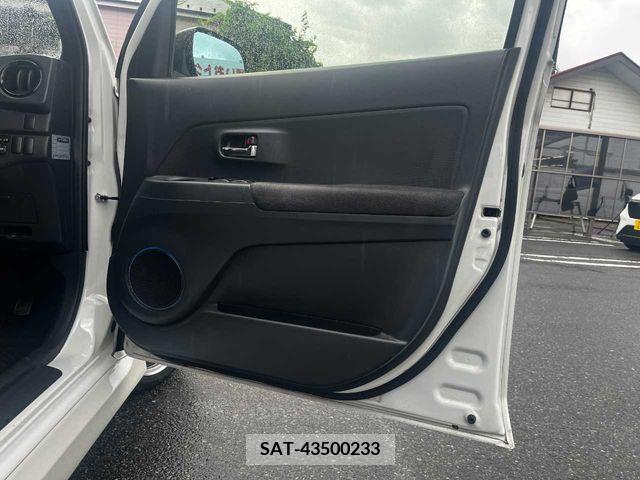 Toyota BB 2014-02 351255-10