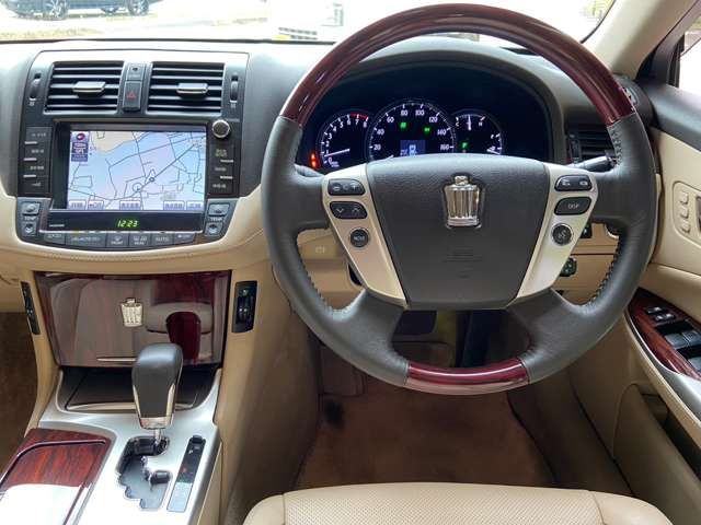 Toyota CROWN SEDAN 2011-02 13344-15