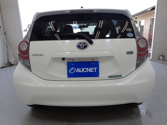 Toyota AQUA 2015-08 17360-3