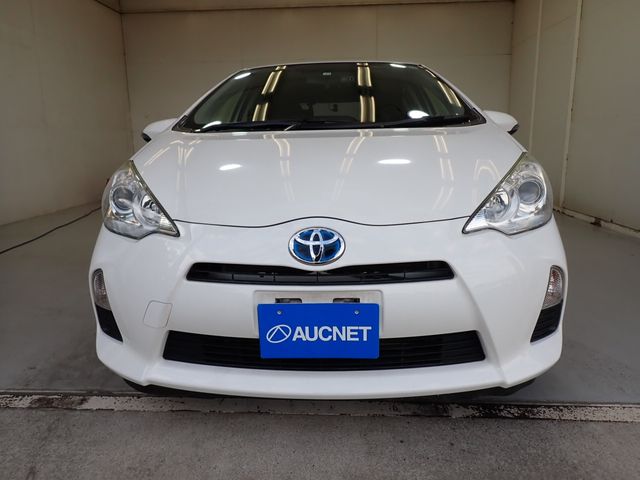 Toyota AQUA 2015-08 17360-4