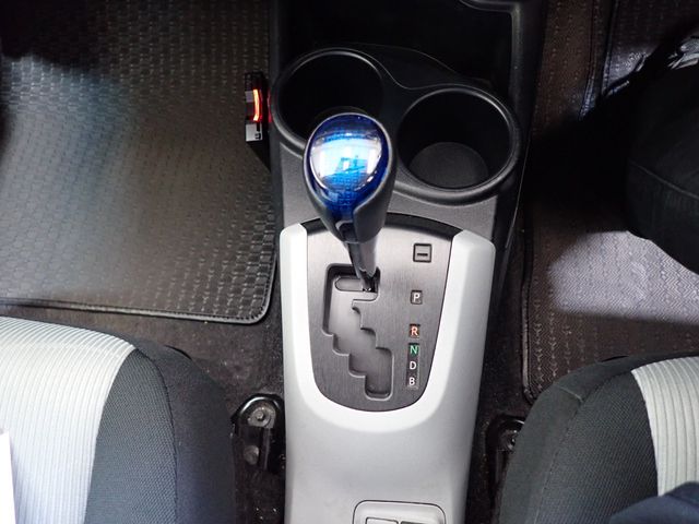 Toyota AQUA 2015-08 17360-15