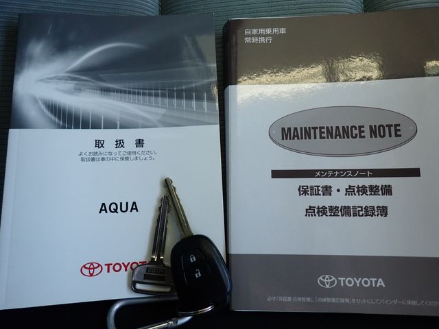 Toyota AQUA 2015-08 17360-18