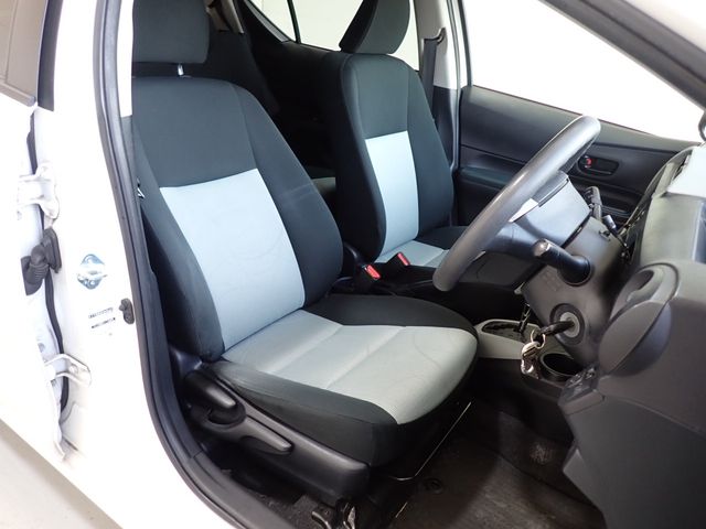Toyota AQUA 2015-08 17360-10