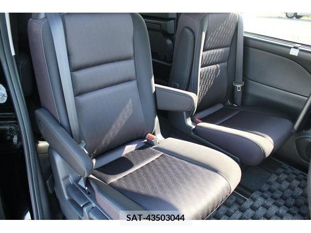 Nissan SERENA 2018-07 284243-15