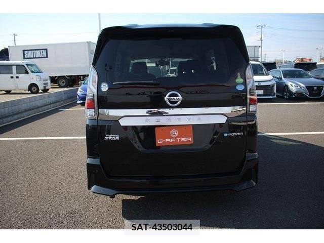 Nissan SERENA 2018-07 284243-9