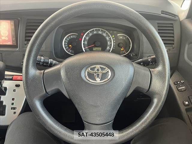 Toyota ISIS 2012-04 391471-5