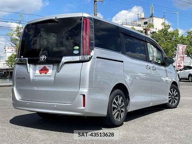 Toyota ESQUIRE 2019-01 359779-2