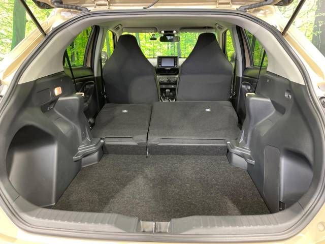Toyota YARIS CROSS 2023-03 190964-11