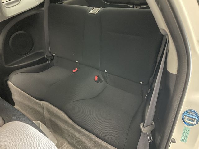 Honda CR-Z 2010-03 9076-5
