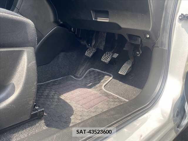 Suzuki SWIFT 2015-01 385661-26