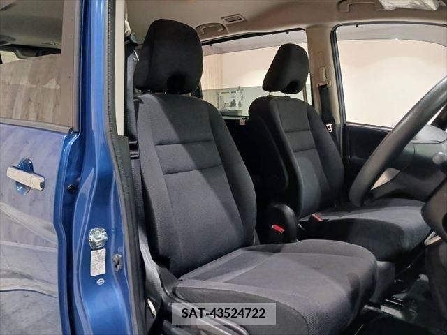 Nissan SERENA 2016-12 215738-17