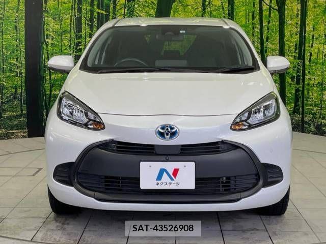 Toyota AQUA 2022-03 260373-14