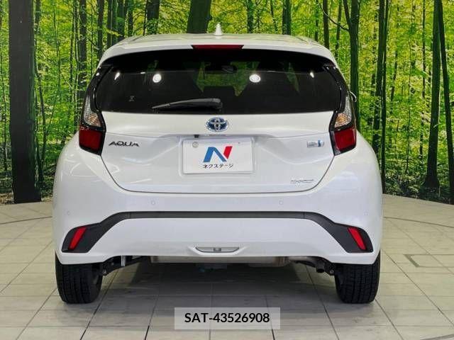 Toyota AQUA 2022-03 260373-15