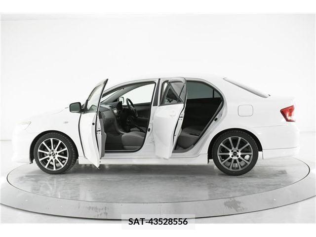 Toyota COROLLA AXIO 2011-11 334814-5