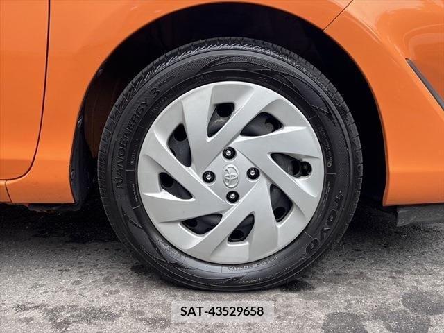 Toyota AQUA 2017-06 260136-14
