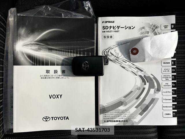 Toyota VOXY 2019-09 372337-29