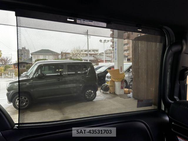 Toyota VOXY 2019-09 372337-26