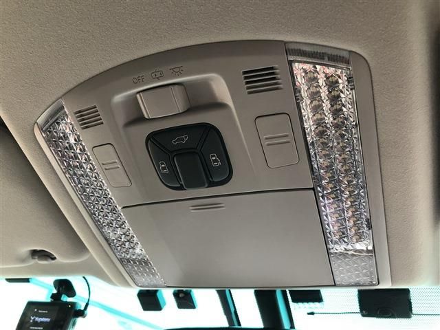 Toyota VELLFIRE 2013-11 185191-13