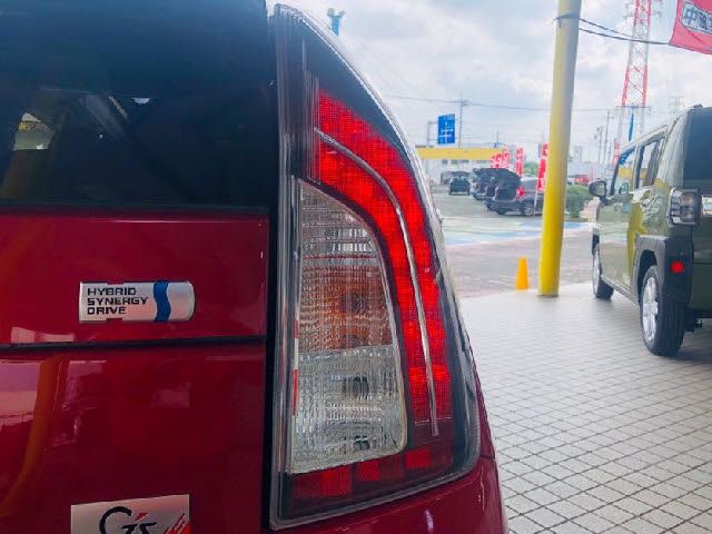 Toyota PRIUS 2014-07 22788-5