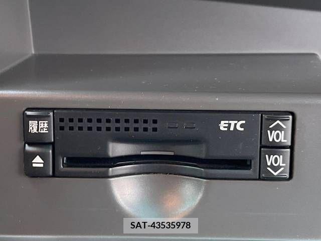 Toyota ESTIMA 2009-12 390696-5