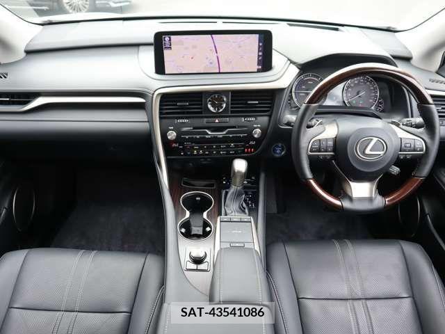 Lexus RX 2021-08 388405-7