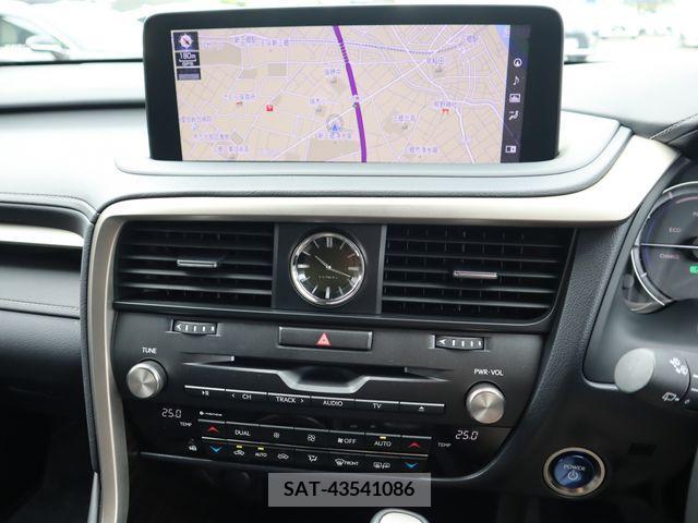 Lexus RX 2021-08 388405-13