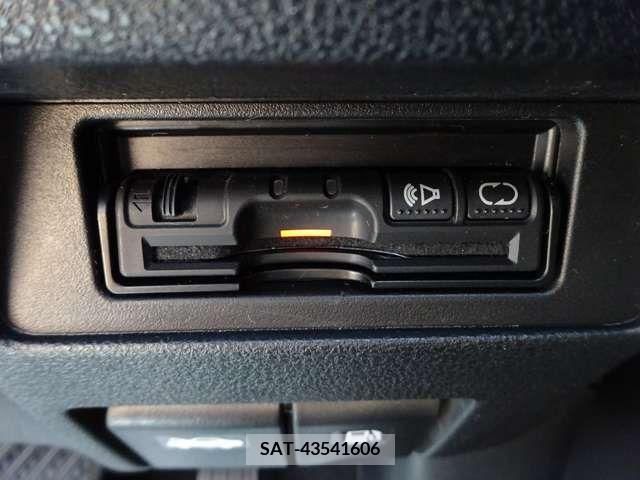Nissan JUKE 2011-09 320471-13
