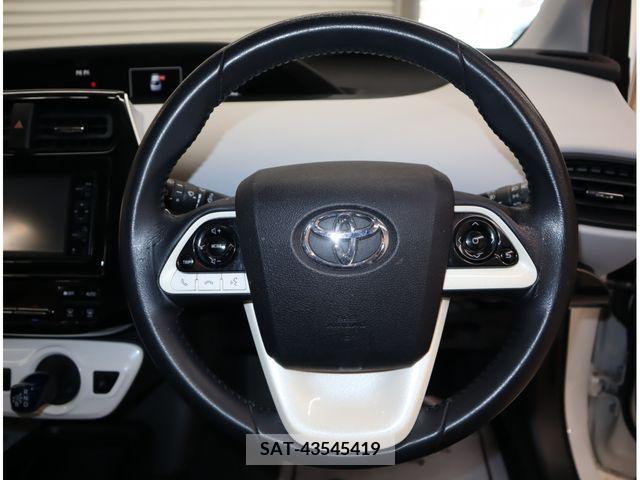 Toyota PRIUS 2016-04 322308-22