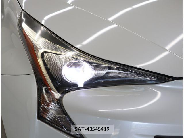 Toyota PRIUS 2016-04 322308-24
