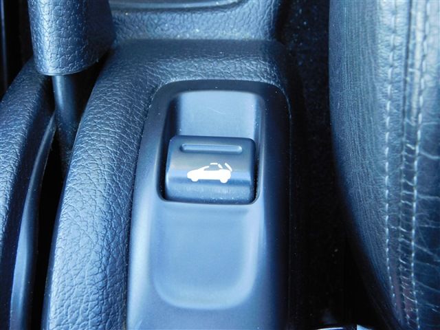 Peugeot 206 2001-10 622-13