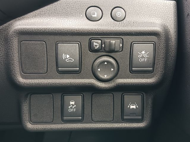 Nissan NOTE 2018-10 22067-18
