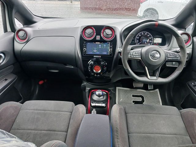 Nissan NOTE 2018-10 22067-8