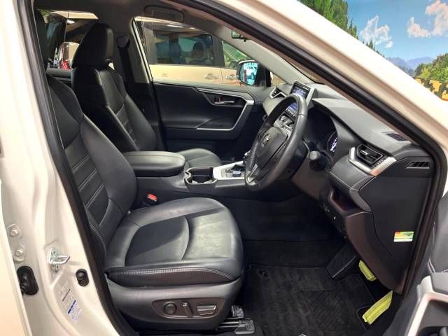 Toyota RAV4 2019-05 27256-9