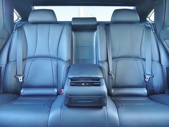 Lexus LS 2020-12 14542-12