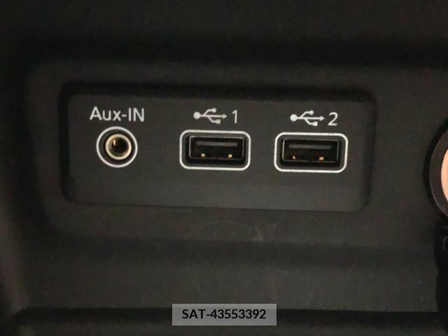 Renault MEGANE 2021-06 220089-18