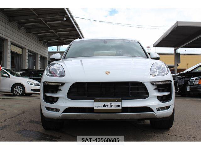 Porsche MACAN 2015-08 243163-2