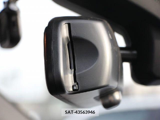 Bmw X4 2017-08 213968-12