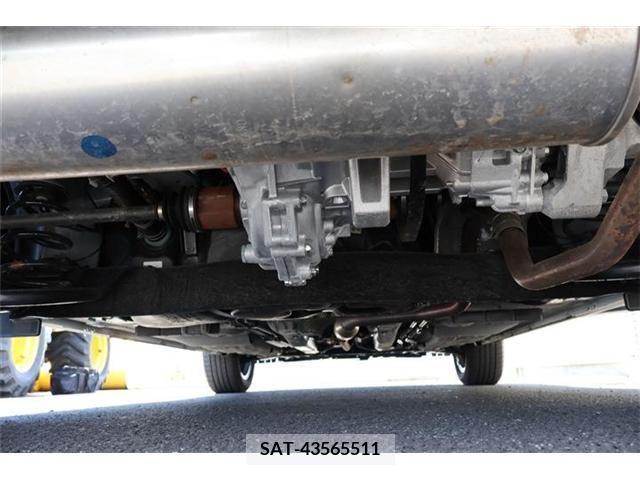 Nissan KICKS 2023-11 274104-23