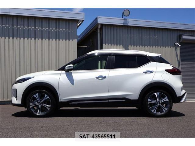 Nissan KICKS 2023-11 274104-29