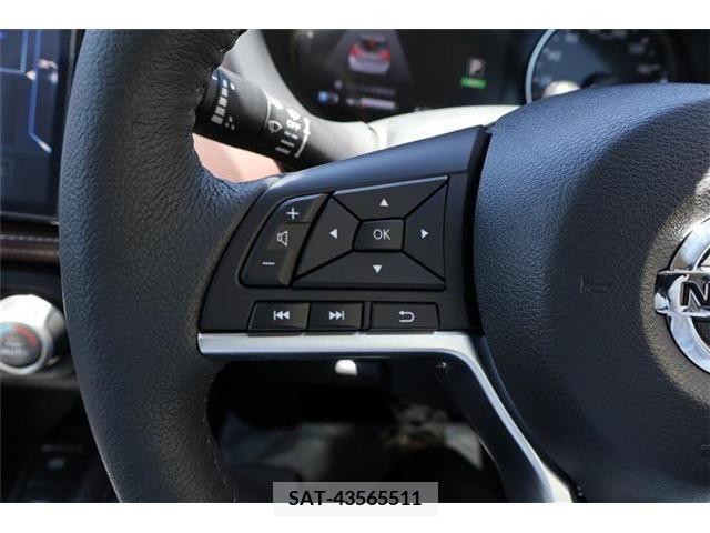 Nissan KICKS 2023-11 274104-18