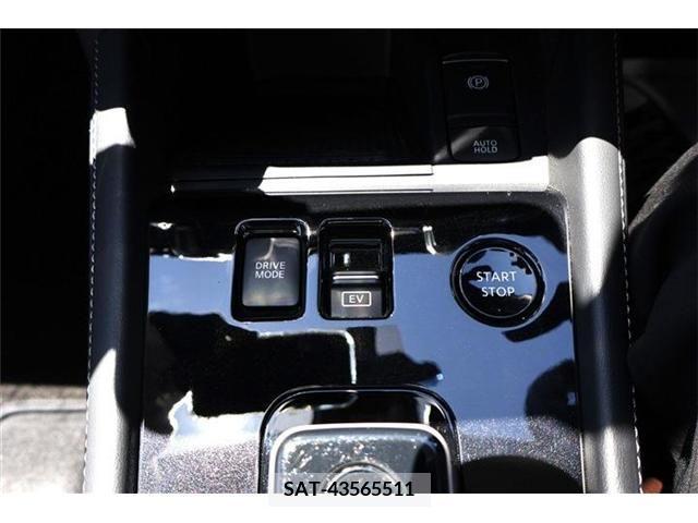 Nissan KICKS 2023-11 274104-9