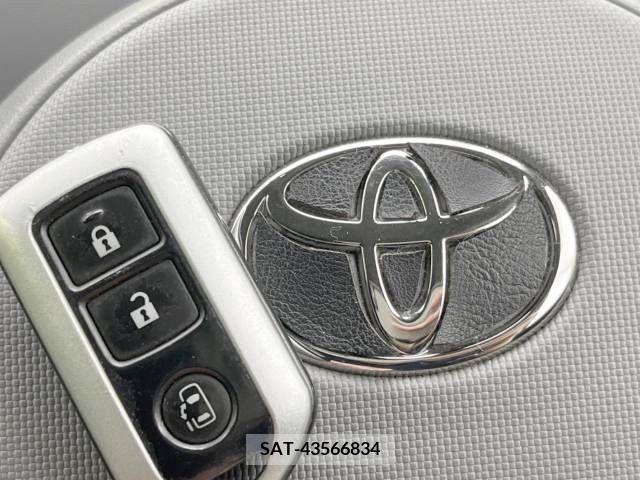 Toyota SIENTA 2004-06 348705-6