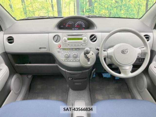 Toyota SIENTA 2004-06 348705-1