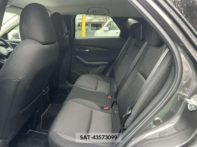 Mazda CX-30 2023-03 265601-4