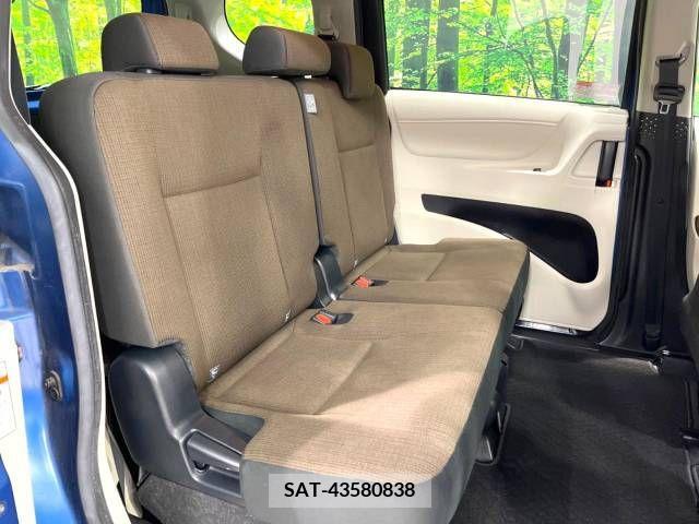 Toyota SIENTA 2015-07 351869-9