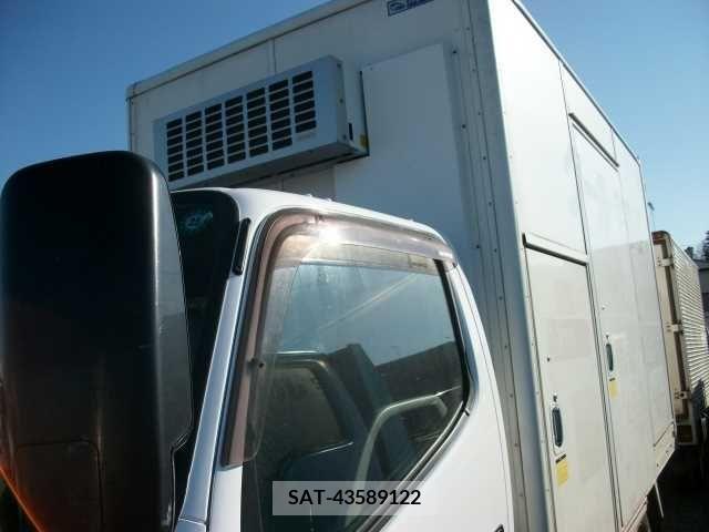 Hino DUTRO 2003-12 373504-2
